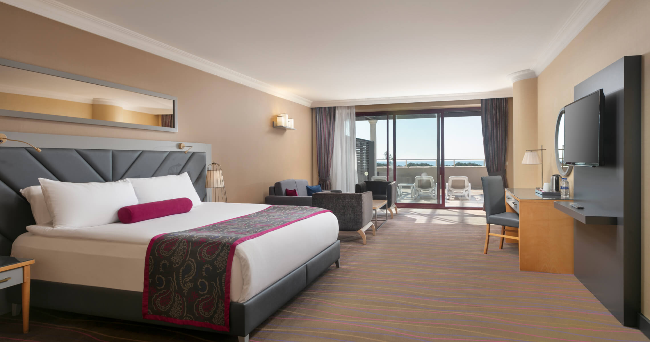 Sirene Belek Hotel Konaklama Aile Suit Center Slider D2