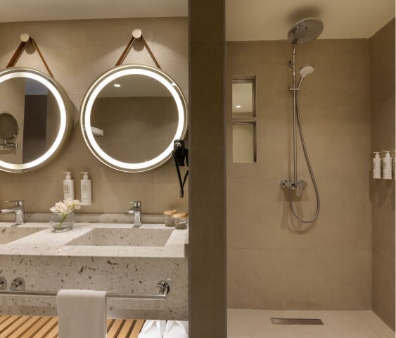 Sirene Belek Hotel Konaklama Deluxe Junior Suit Center Slider M6