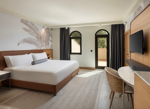 Sirene Belek Pasha Suit Content